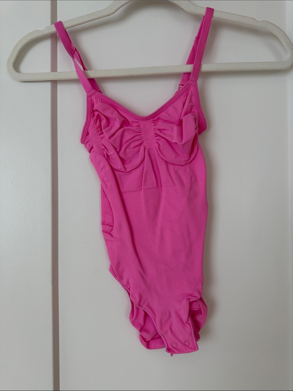SKIMS Bodysuit Bright pink
